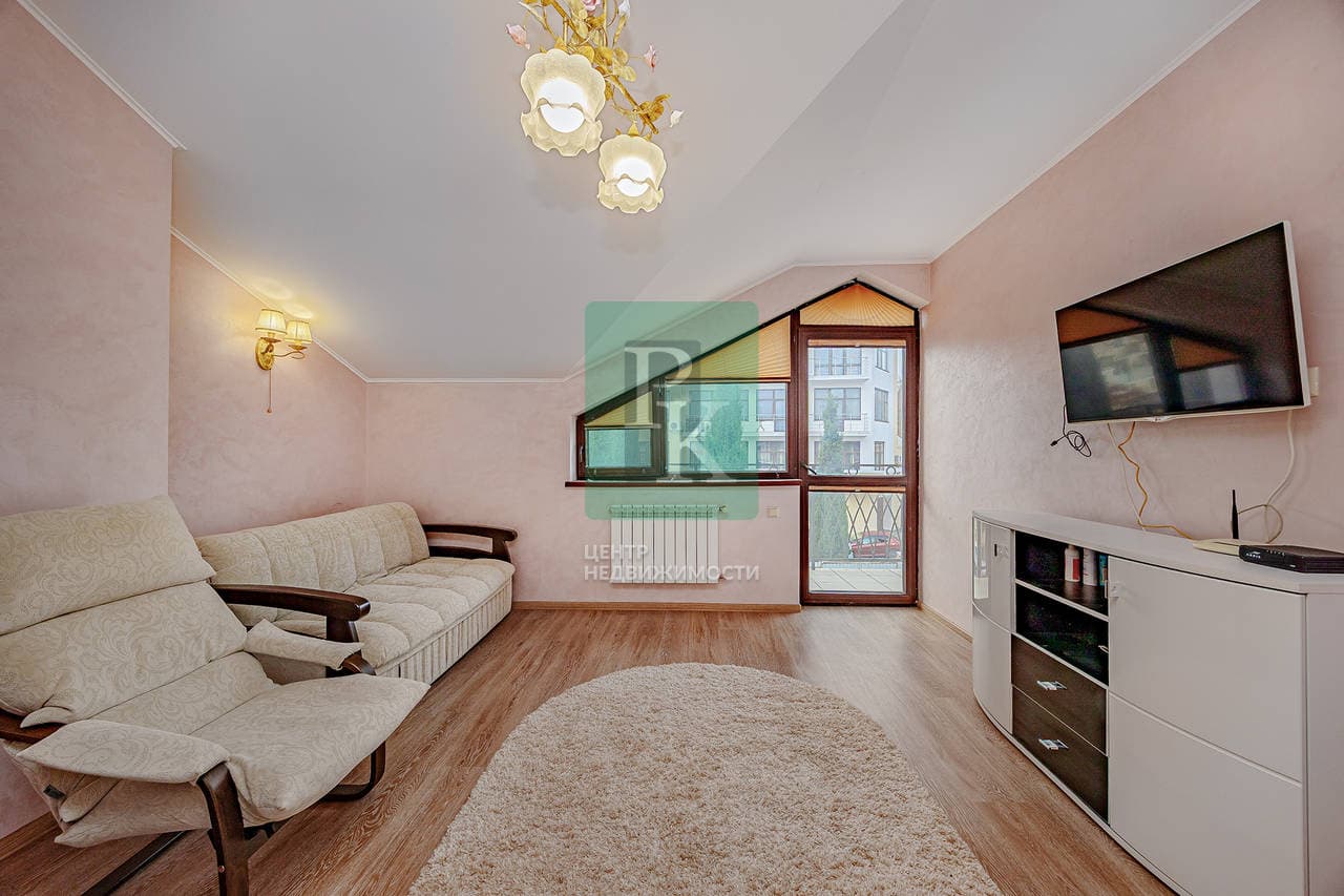 2-комн. квартира 74 м², Гагаринский район, Севастополь
