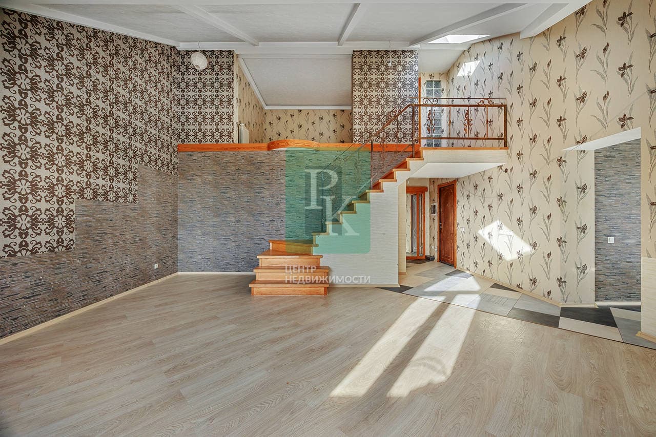 2-комн. квартира 90,8 м², Нахимовский район, Севастополь