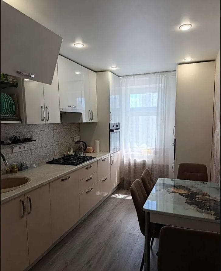 3-комн. квартира 75 м², Севастополь