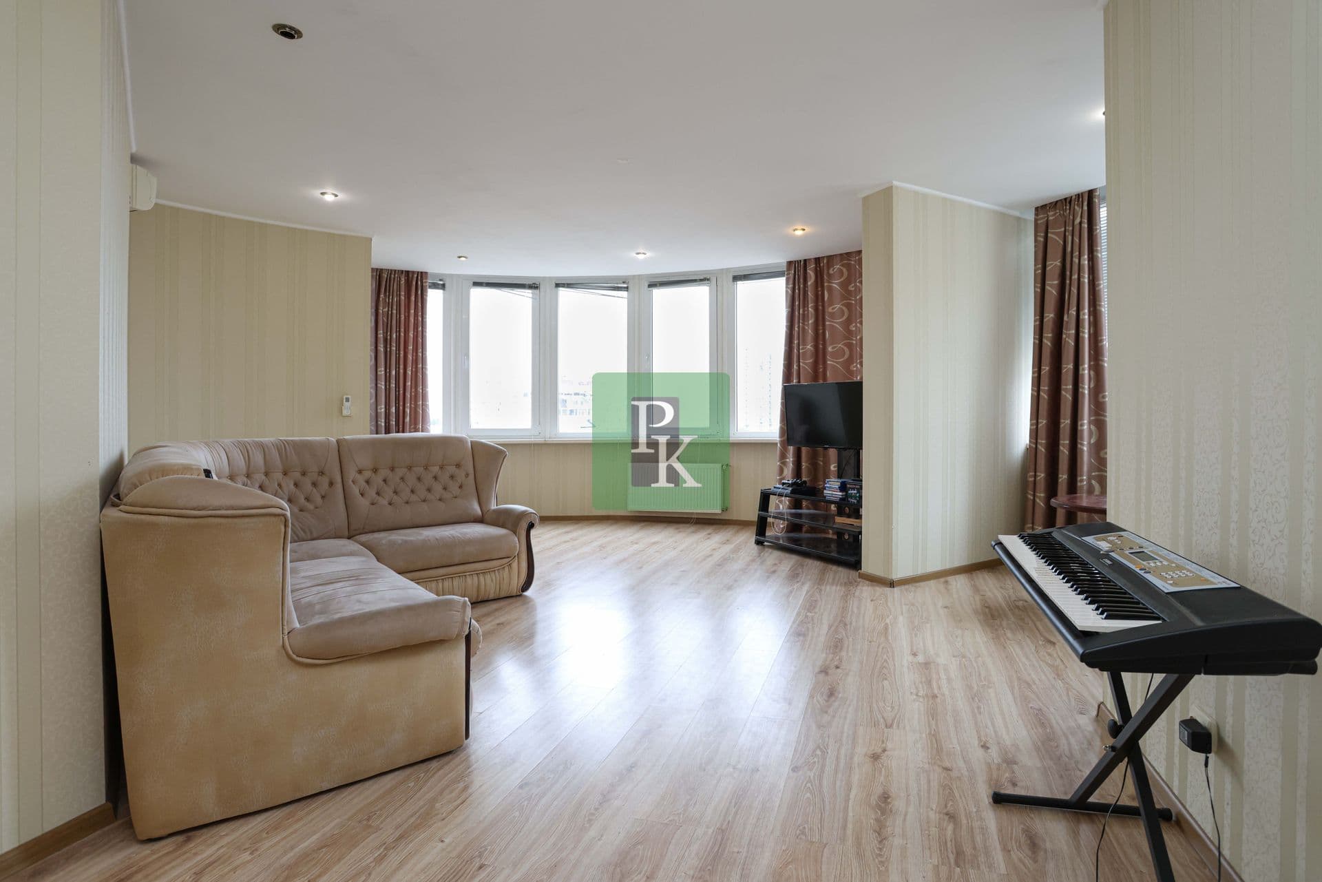 2-комн. квартира 83,6 м², Гагаринский район, Севастополь