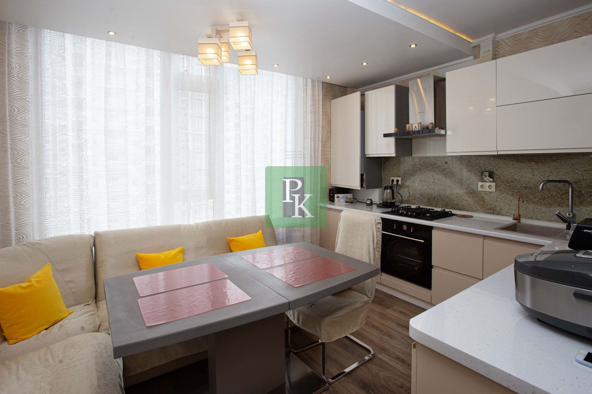 2-комн. квартира 58,9 м², Гагаринский район, Севастополь