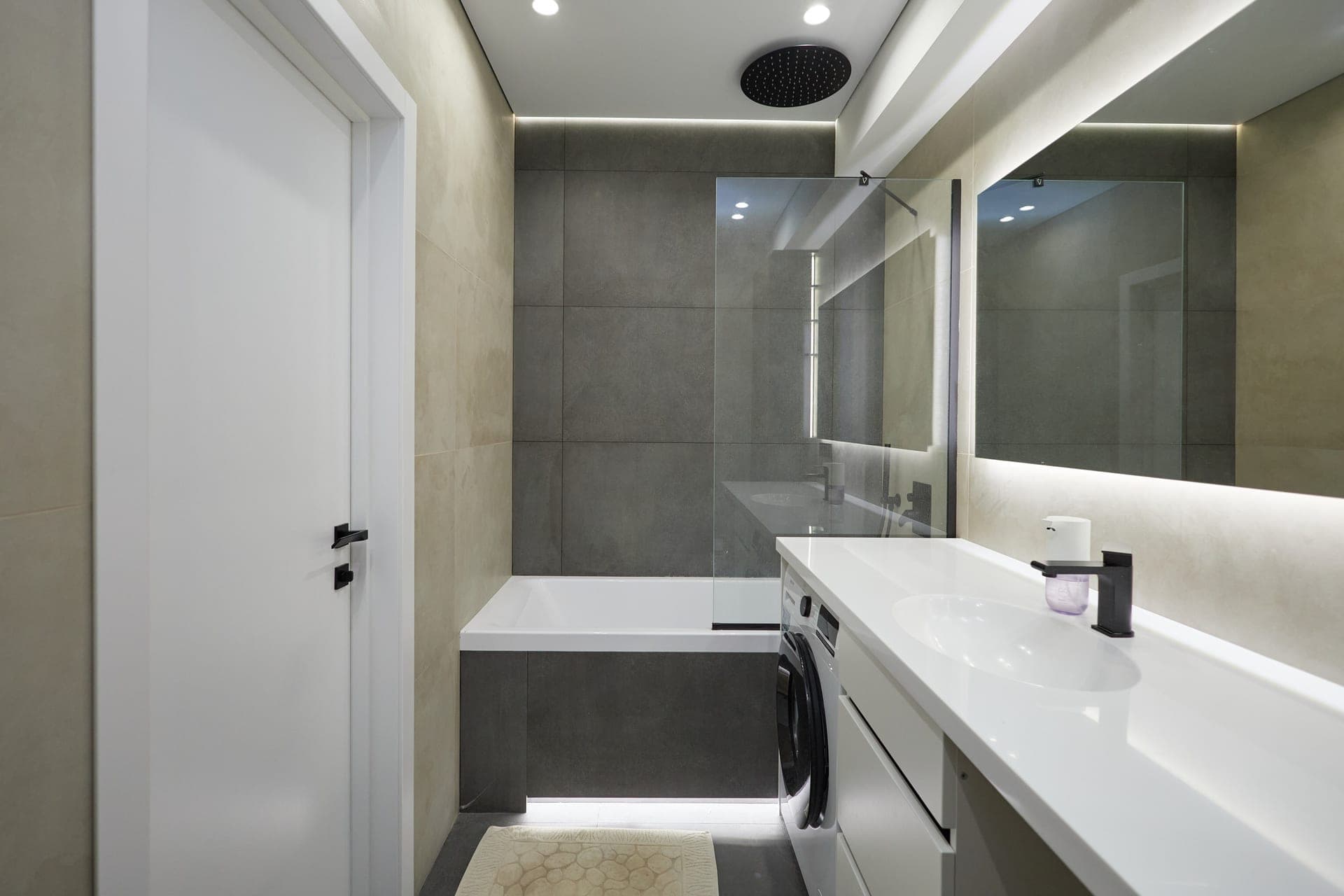 2-комн. квартира 76 м², Севастополь