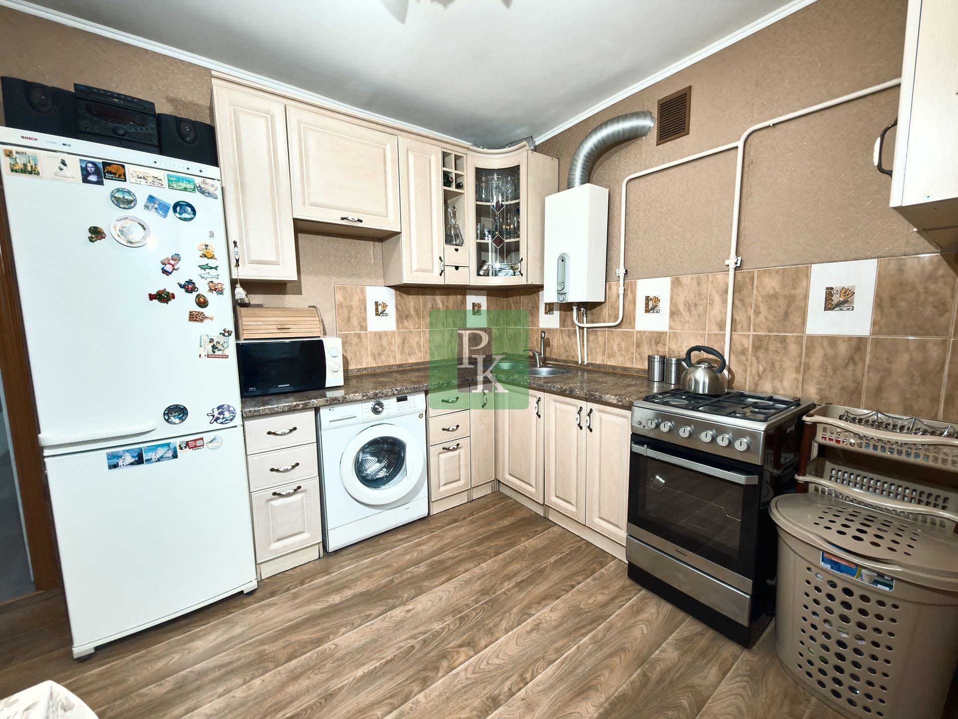 2-комн. квартира 57,4 м², Гагаринский район, Севастополь