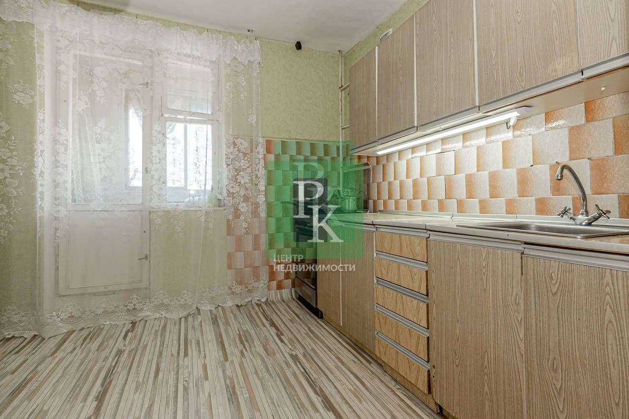 2-комн. квартира 52,5 м², Гагаринский район, Севастополь