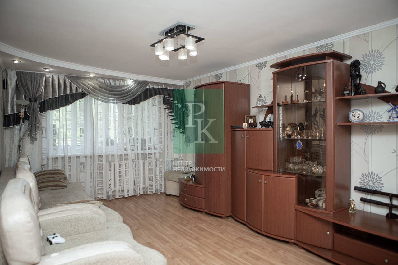 2-комн. квартира 54 м², Гагаринский район, Севастополь