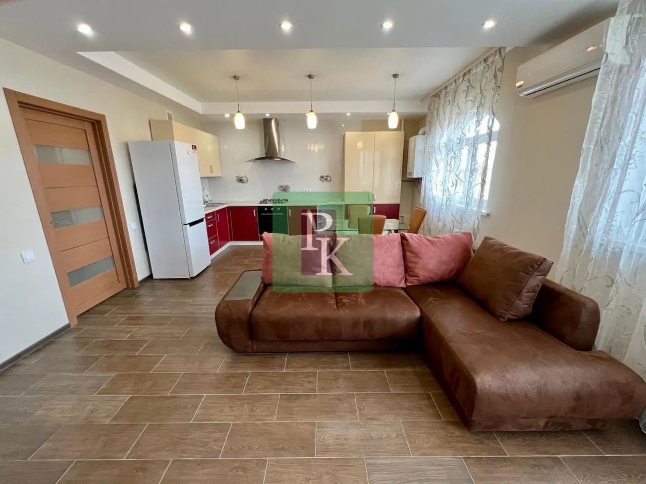 2-комн. квартира 70,6 м², Гагаринский район, Севастополь