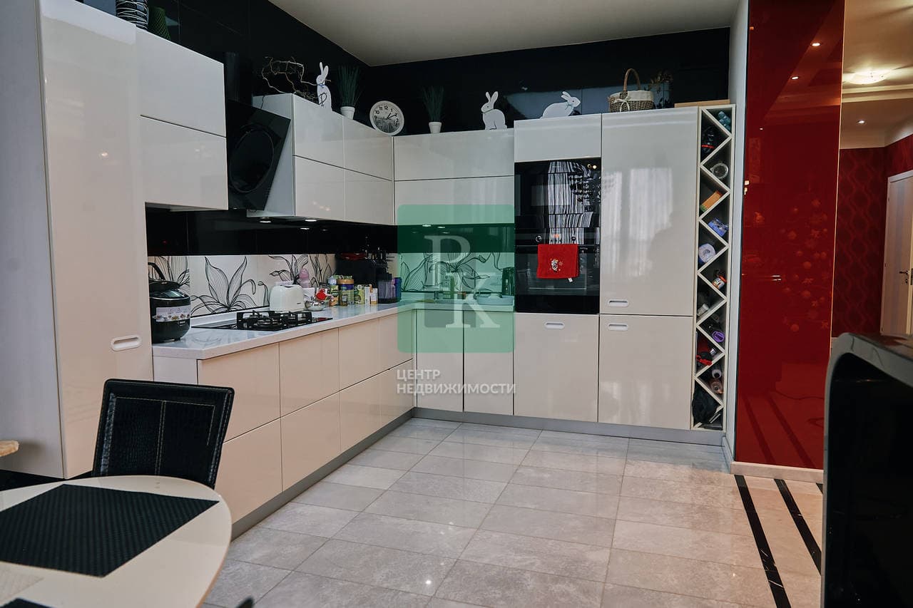 2-комн. квартира 145 м², Гагаринский район, Севастополь