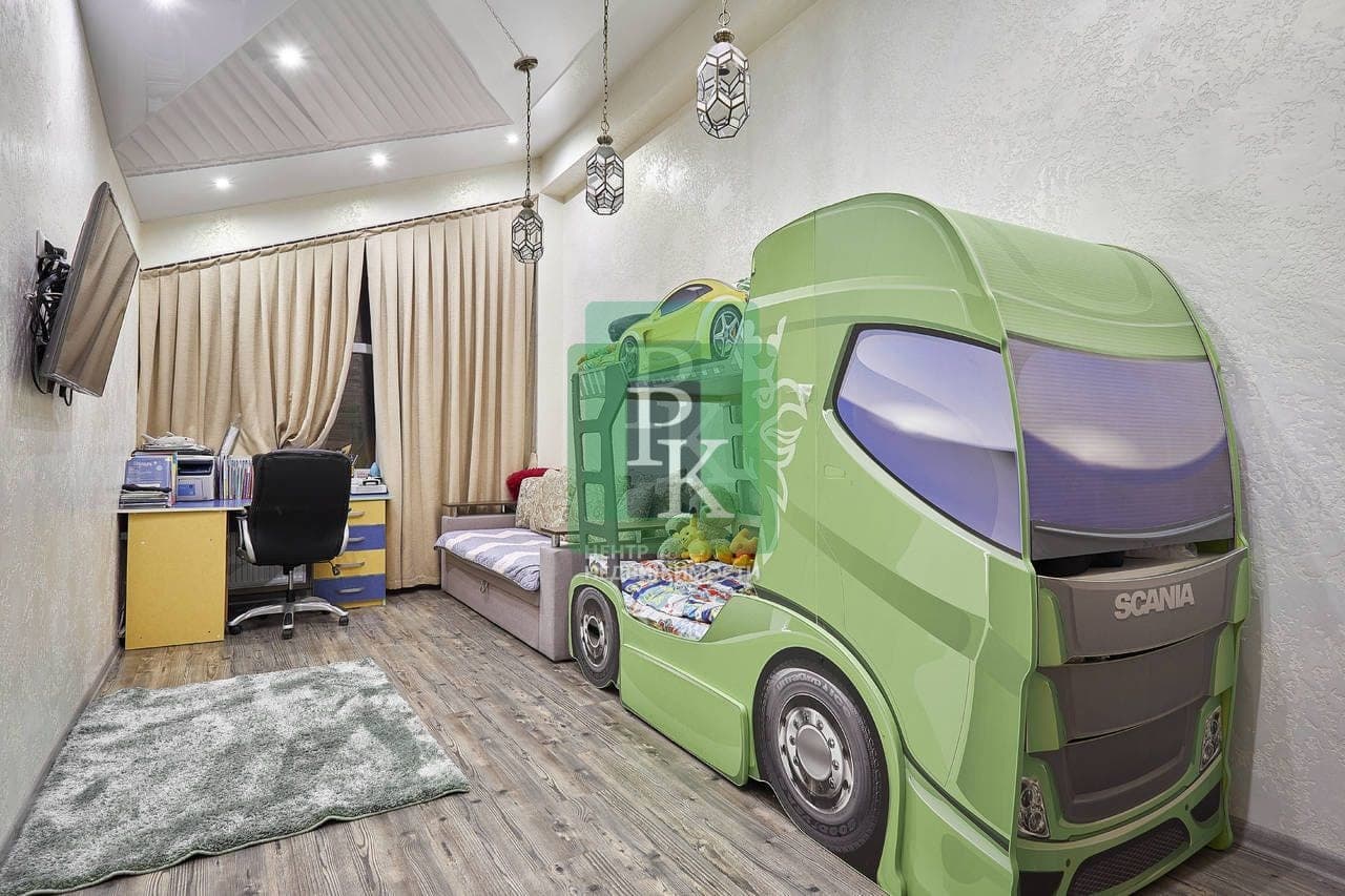 2-комн. квартира 60,2 м², Гагаринский район, Севастополь