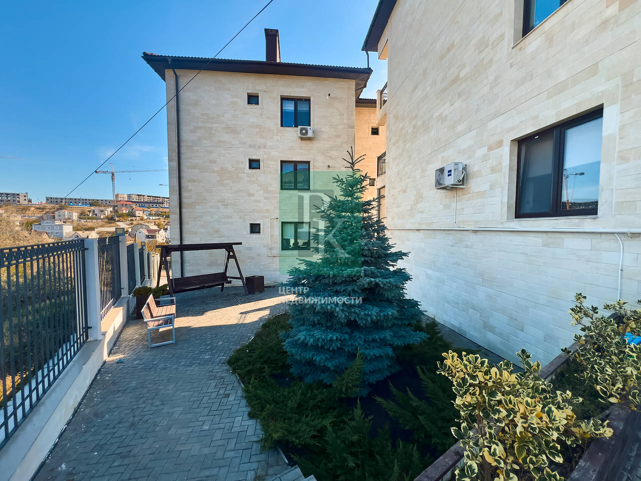 4-комн. квартира, 135 м²
