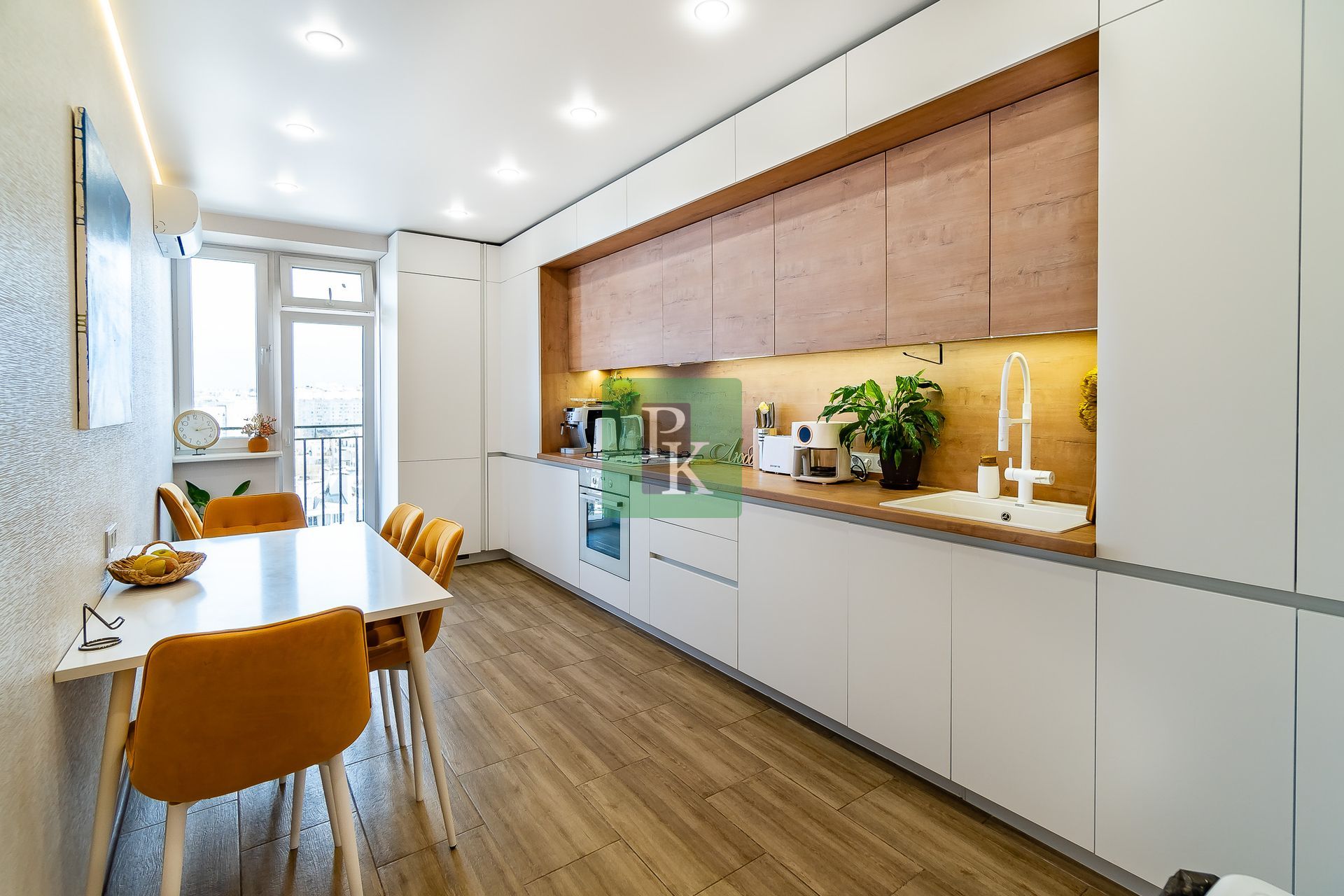 4-комн. квартира, 123.2 м²