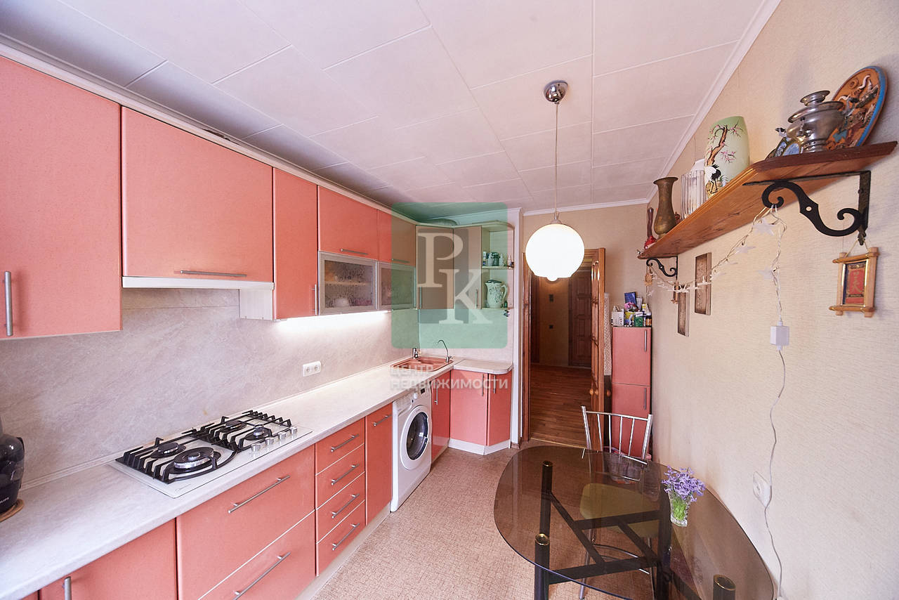 4-комн. квартира, 75.4 м²