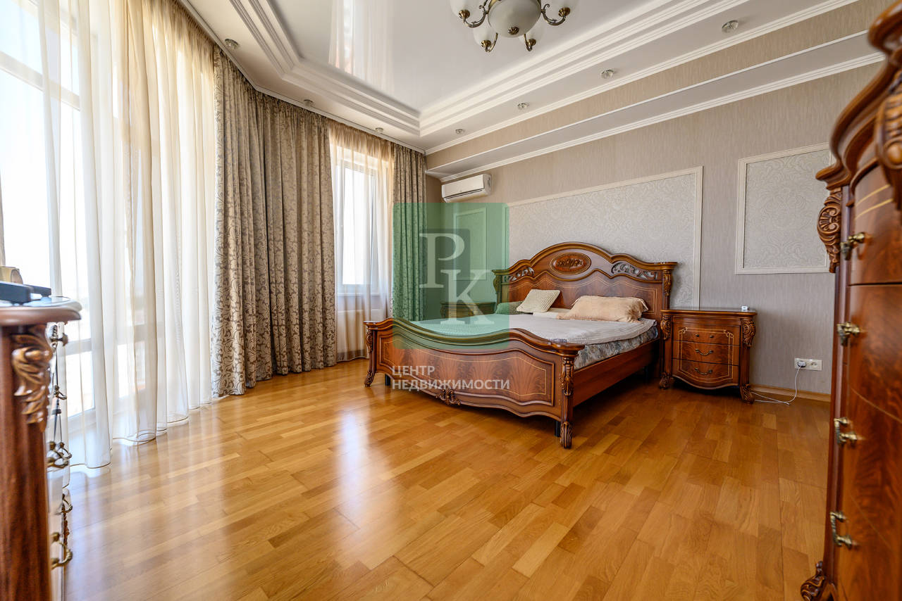 3-комн. квартира, 115 м²