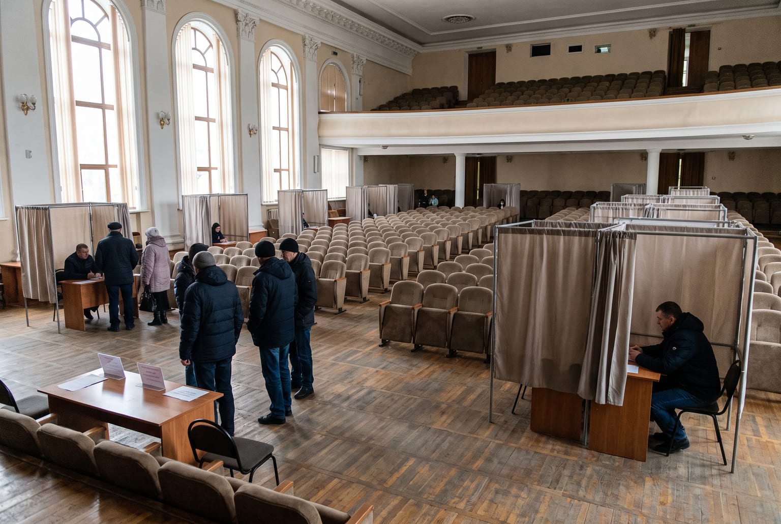 25 тысяч мест на ярмарке в Краснодаре: острый дефицит кадров на Кубани